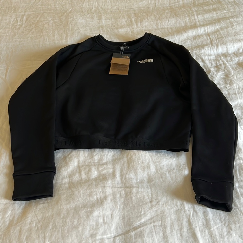 The North Face Training Mountain Athletics crew neck sweatshirt Medium
